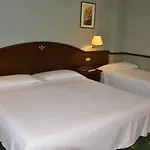 德拉别墅酒店