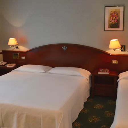 德拉别墅酒店 酒店