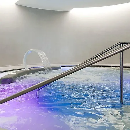 德拉别墅酒店 酒店 4*