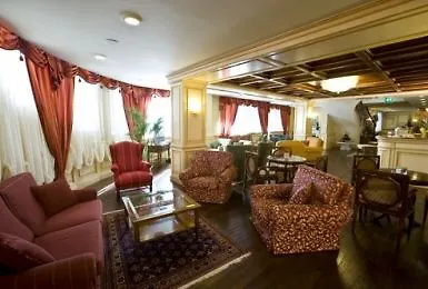 De La Hotel 4*